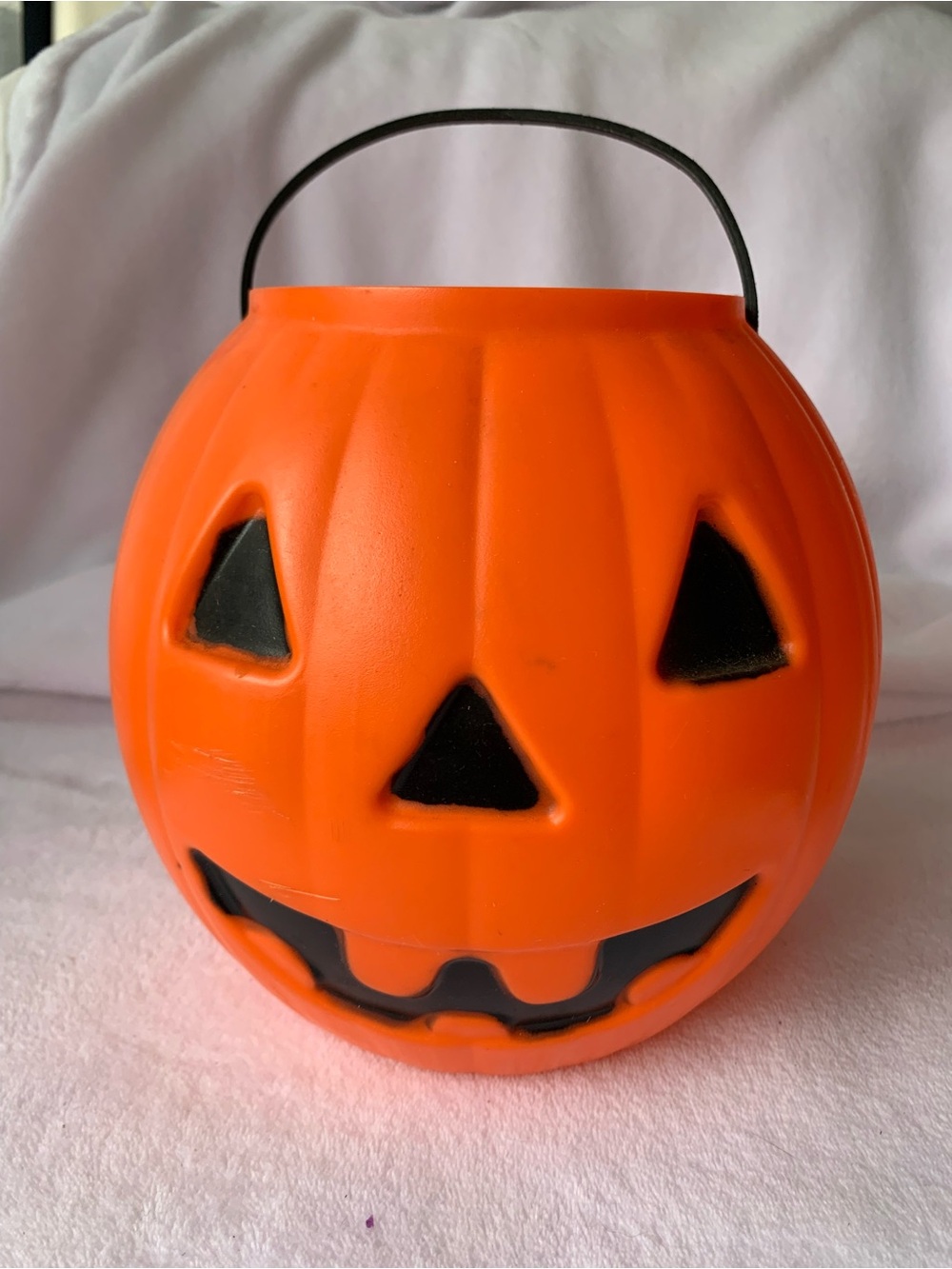 Vintage 1997 TPI Halloween Pumpkin Trick-or-Treat Bucket, 7.5”